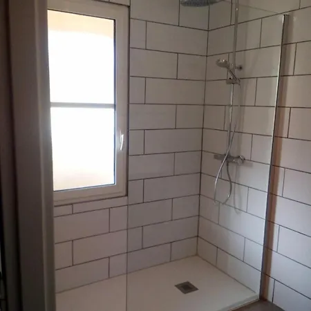 5 Bedrooms 4 Bathrooms Large Swimming Pool Villa